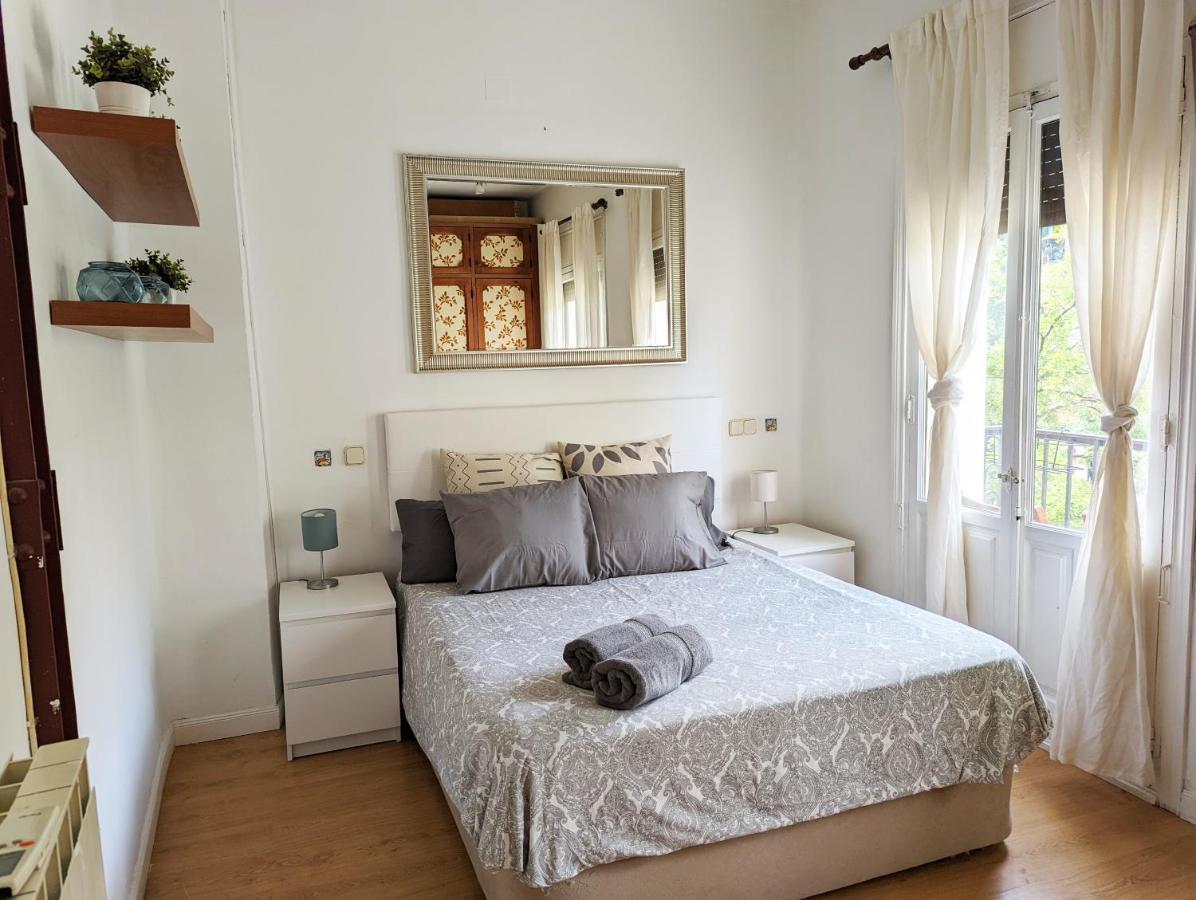 Apartmán Plaza Paja Arrendamiento De Temporada Madrid Exteriér fotografie