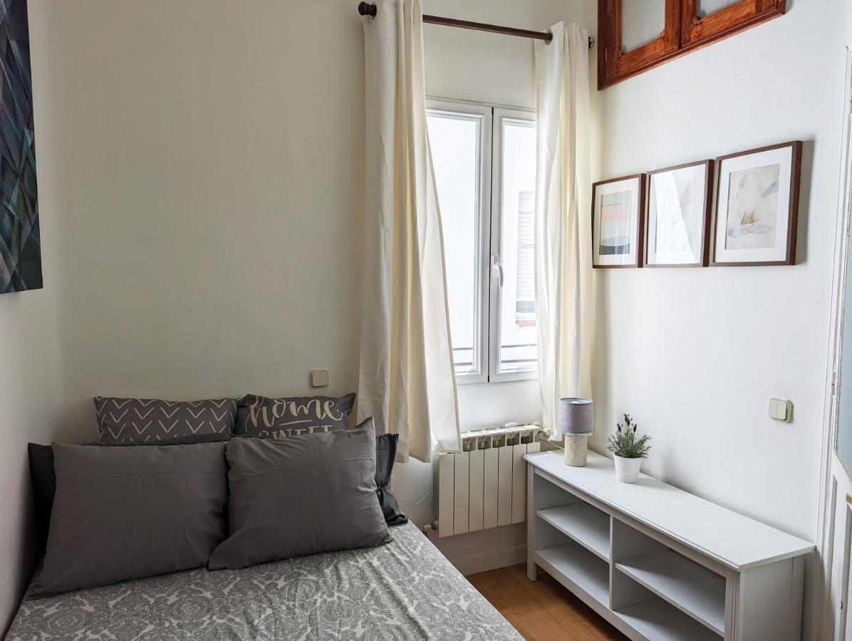 Apartmán Plaza Paja Arrendamiento De Temporada Madrid Exteriér fotografie